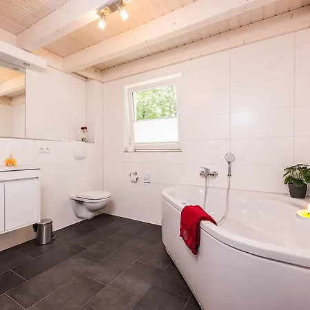 Luv - Holiday home