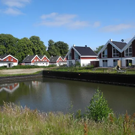Holiday home Luv -